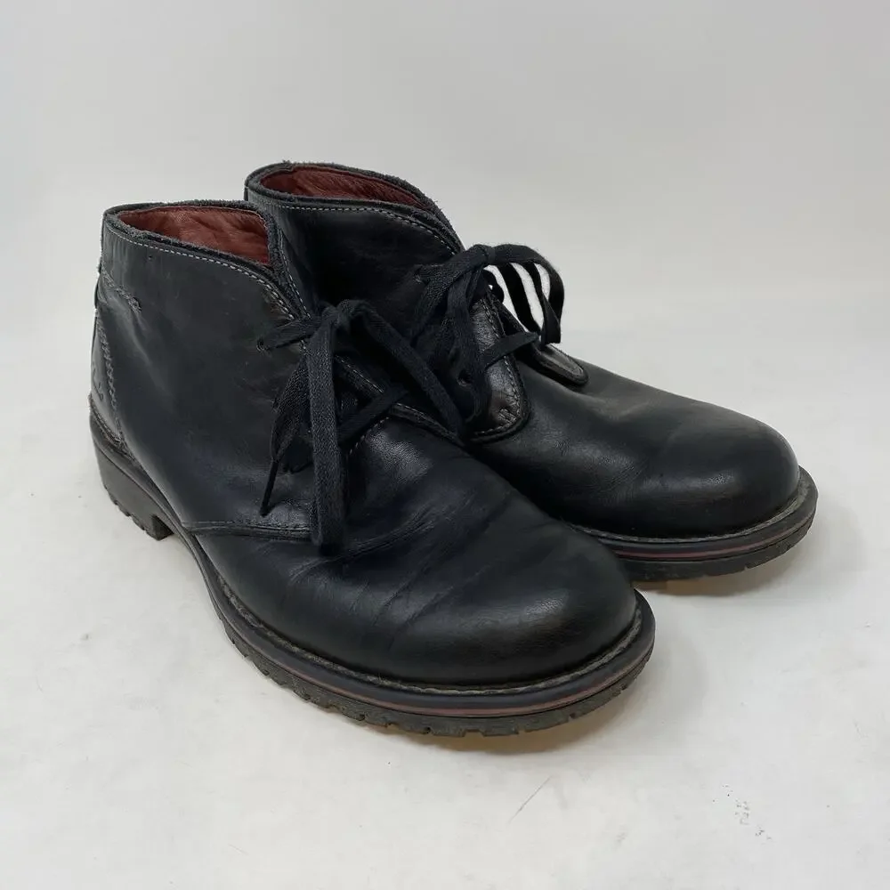 Clarks Chukka Ankle Boots Size 8 Black Leather Rugged Distressed Lug Sole